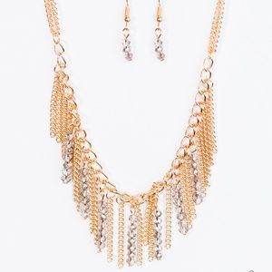 NWT gold tone tassle necklace & earring set